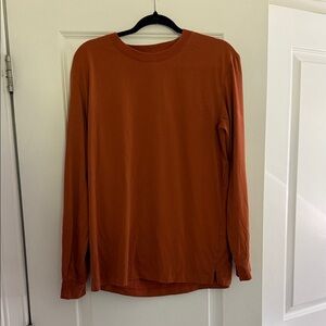 Uniqlo Men's Rust Long Sleeve Tee